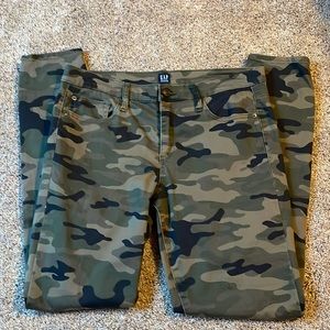 Gap Womens Camo Skinny pants
